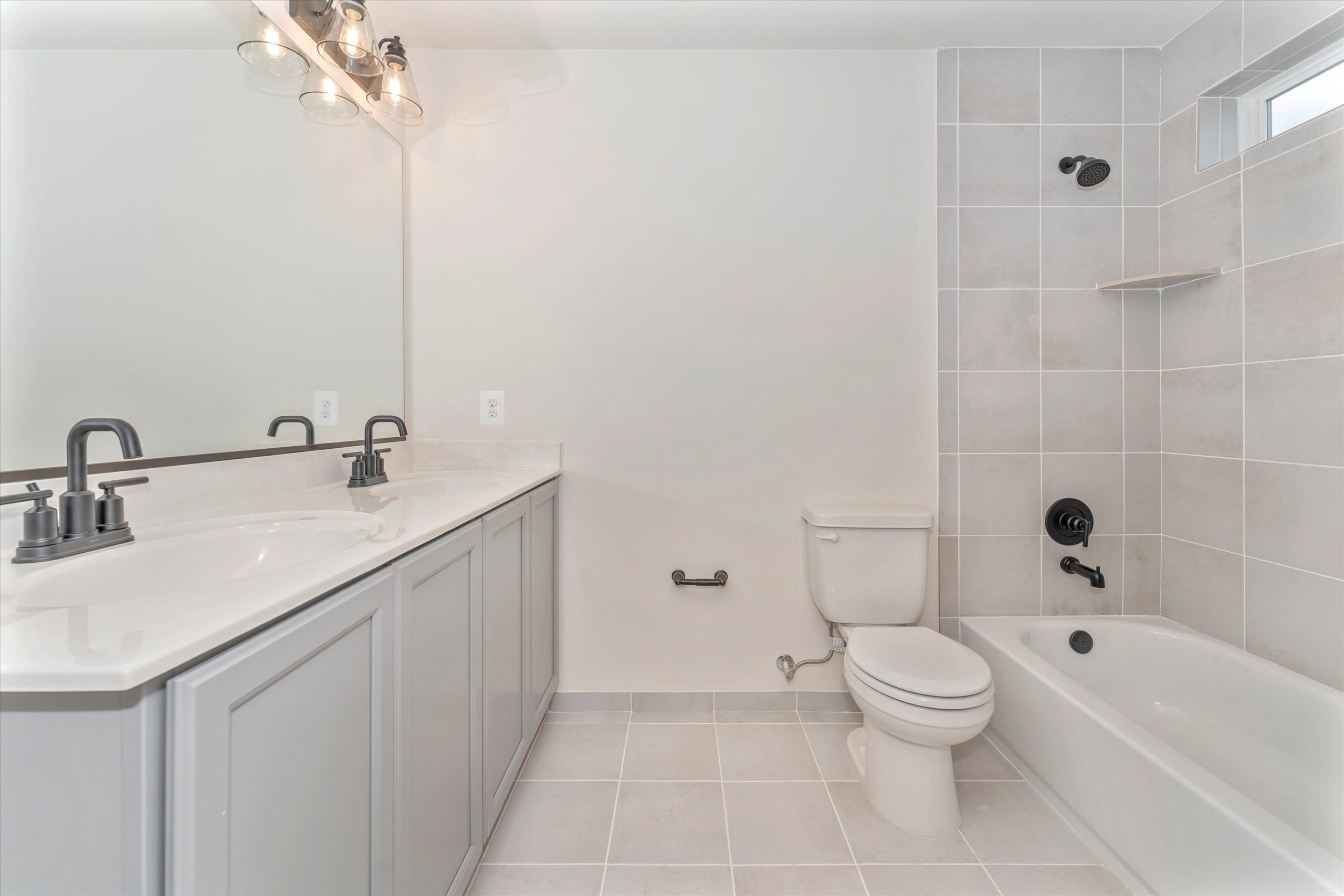 Radford IV bathroom New Home by Ryan Legacy Builders, Frederick & Myersville MD
